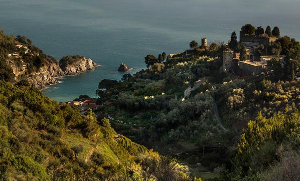 Located in the village of Monterosso there’s the small relaiscalled La casa di Andrea: this is only one of the many destinations recommended by Marianna Corte in the second part of her story in which she guides us to her favourite places in the Cinque Terre